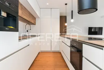 Apartment for rent in Centar, 120 m² - 4