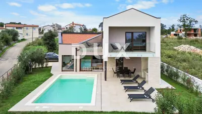 Villa 100 m², Krnica - Pool und Meerblick
