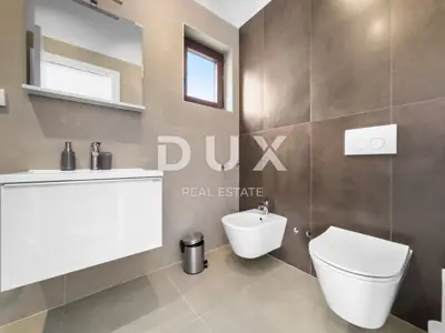 Vila 100 m², Krnica - bazen i pogled na more - 17