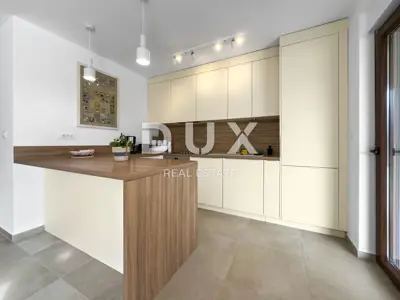 Vila 100 m², Krnica - bazen i pogled na more - 6