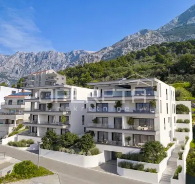 MAKARSKA – ekskluzivan stan s panoramskim pogledom i privatnim bazenom - 3