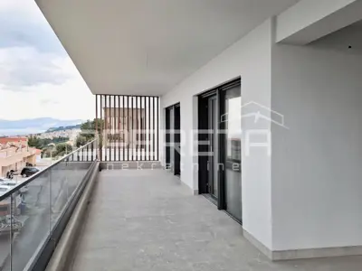 MAKARSKA – ekskluzivan stan s panoramskim pogledom i privatnim bazenom - 17