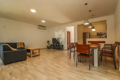 Haus in Krnica, privater Pool und gepflegter Hof - 6