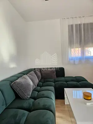 ZADAR- Dugoročan najam dvosobnog stana, Petrići, 70 m²