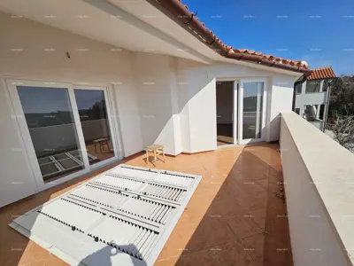 Kuća 400 m², Banjole - 3 stana i vanjski apartman - 5