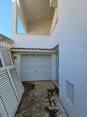 Kuća 400 m², Banjole - 3 stana i vanjski apartman - 20