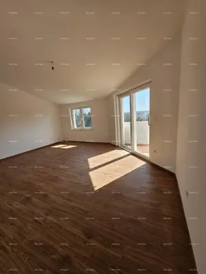 Kuća 400 m², Banjole - 3 stana i vanjski apartman - 6