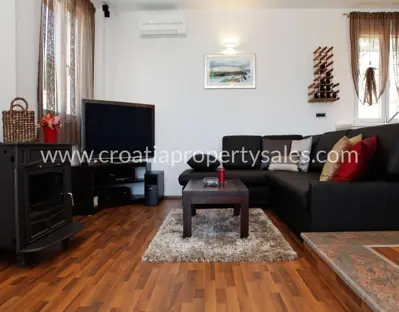Haus, Brač, 294 m², 1 750 000 € - 4