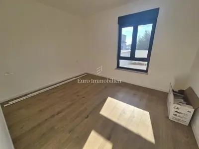 Apartment, Tribunj, ground floor, 2 bedrooms and covered terrace - 8
