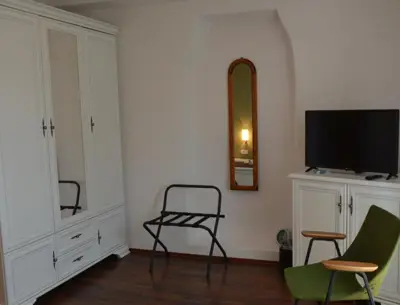 Completely renovated old stone house - 12