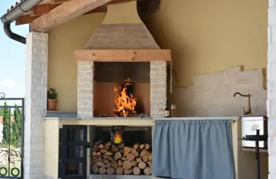 Completely renovated old stone house - 7