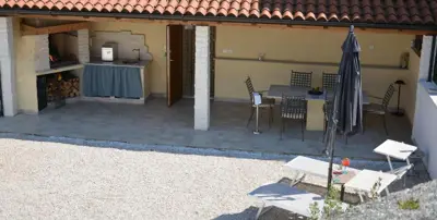 Completely renovated old stone house - 2