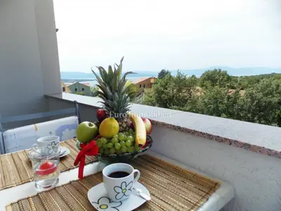 Apartmenthaus 300 m², Malinska, Meerblick - 2