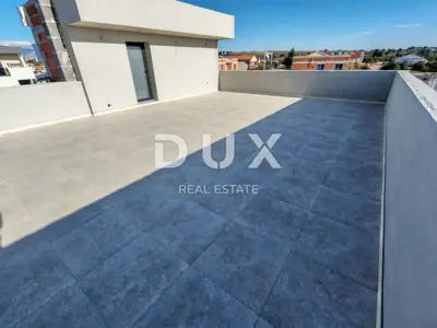 ZADAR, VRSI - Erstklassige Villa mit Pool! Garage, 4 Schlafzimmer, 4 Badezimmer - 14