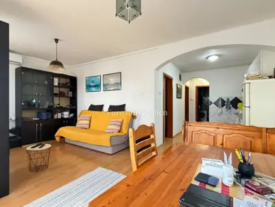 Apartman 64 m², Stara Novalja - 2 spavaće sobe i terasa - 5
