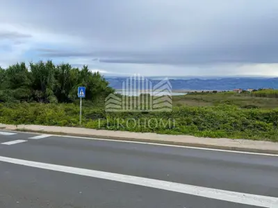 Građevinsko zemljište 492 m², Privlaka - 400 m od mora
