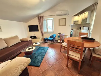 Etaža s otvorenim pogledom na more - Malinska - 8