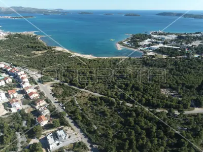 Baugrundstück 839 m², Dubrava Kod Šibenika, nahe dem Meer - 3