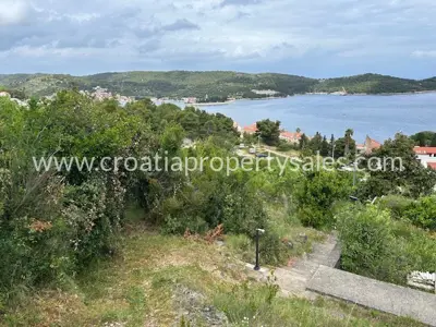 Zemljište 300 m², Otok Vis - pogled na Vis i luku - 6