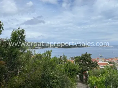 Zemljište 300 m², Otok Vis - pogled na Vis i luku - 7