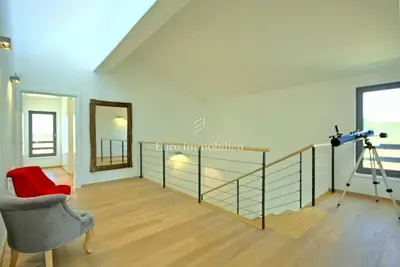 Vila 572 m², Svetvinčenat - privatnost i panoramski pogled - 21