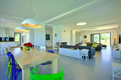 Vila 572 m², Svetvinčenat - privatnost i panoramski pogled - 19