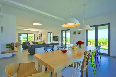 Vila 572 m², Svetvinčenat - privatnost i panoramski pogled - 20