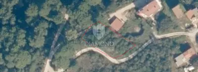 Building plot 872 m², Kaštel - quiet location - 2