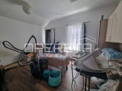 Wohnung zum Kauf in Trešnjevka, 271 m² - 5
