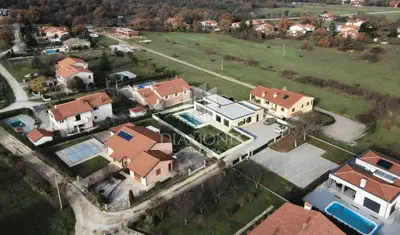 Kuća 144 m², Labin - moderna prizemnica s bazenom - 2