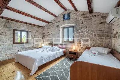 Istra, Umgebung von Poreč - Haus zur langfristigen Miete mit Pool - 15