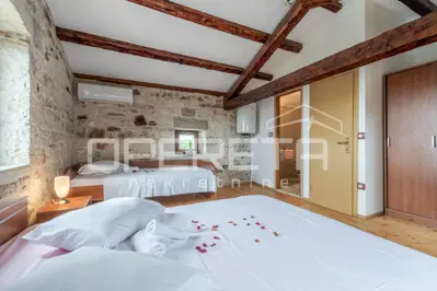 Istra, Umgebung von Poreč - Haus zur langfristigen Miete mit Pool - 10