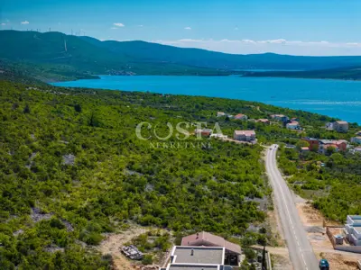 Građevinsko zemljište 679 m², Maslenica - panoramski pogled na more