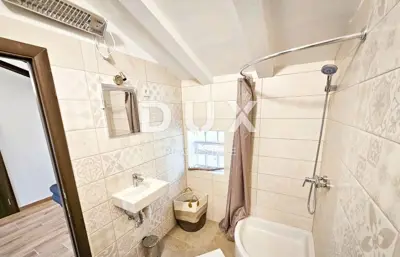 Haus 192 m², Lopar - Blick auf den Strand Rajska plaža - 10