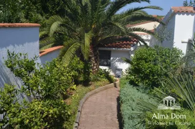 House in Banjole, pond and covered terrace - 14