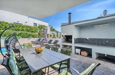Villa 325.9 m², Podstrana - heated pool and sea view - 3