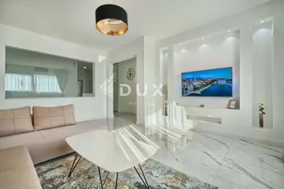 Villa 325.9 m², Podstrana - heated pool and sea view - 13