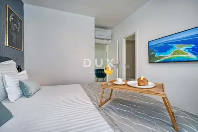 Villa 325.9 m², Podstrana - heated pool and sea view - 18