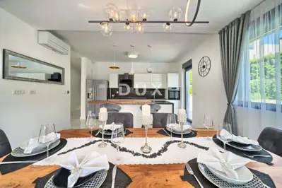 Villa 325.9 m², Podstrana - heated pool and sea view - 7