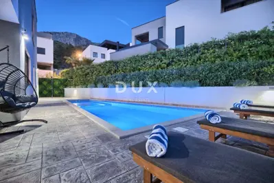 Villa 325.9 m², Podstrana - heated pool and sea view - 21