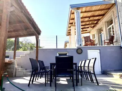 Prodaje se lijepa i moderna kuća, Poreč - 7