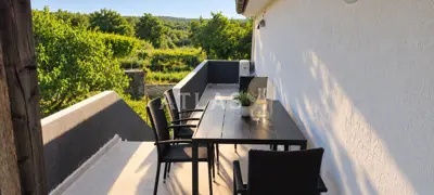 MALINSKA – 75 m², 2S POGLED NA MORE I PARKING - 10