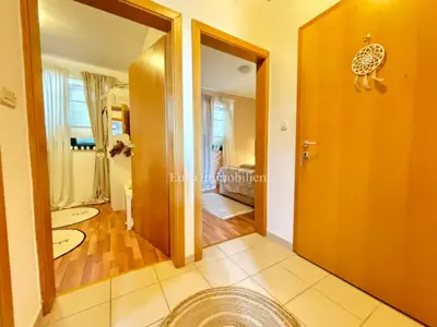 Apartman u Novalji, pogled na more i terasa - 9