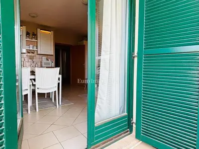 Apartman u Novalji, pogled na more i terasa - 16