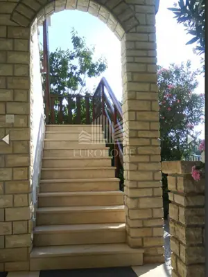 Kuća 696 m², Starigrad-Paklenica - 10 apartmana, 50 m od mora - 8