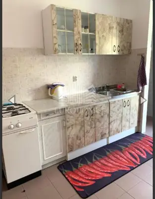 Kuća 696 m², Starigrad-Paklenica - 10 apartmana, 50 m od mora - 5