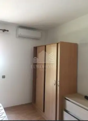 Kuća 696 m², Starigrad-Paklenica - 10 apartmana, 50 m od mora - 13