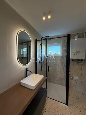 Wohnung 60 m², Donji grad - 2 Schlafzimmer, Loggia - 4