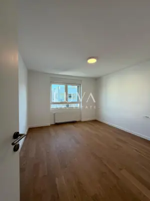 Wohnung 60 m², Donji grad - 2 Schlafzimmer, Loggia - 6