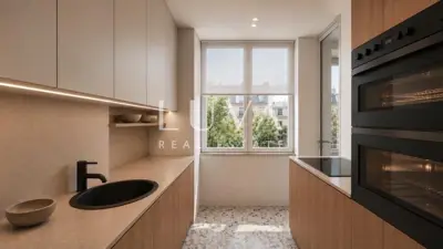 Wohnung 60 m², Donji grad - 2 Schlafzimmer, Loggia